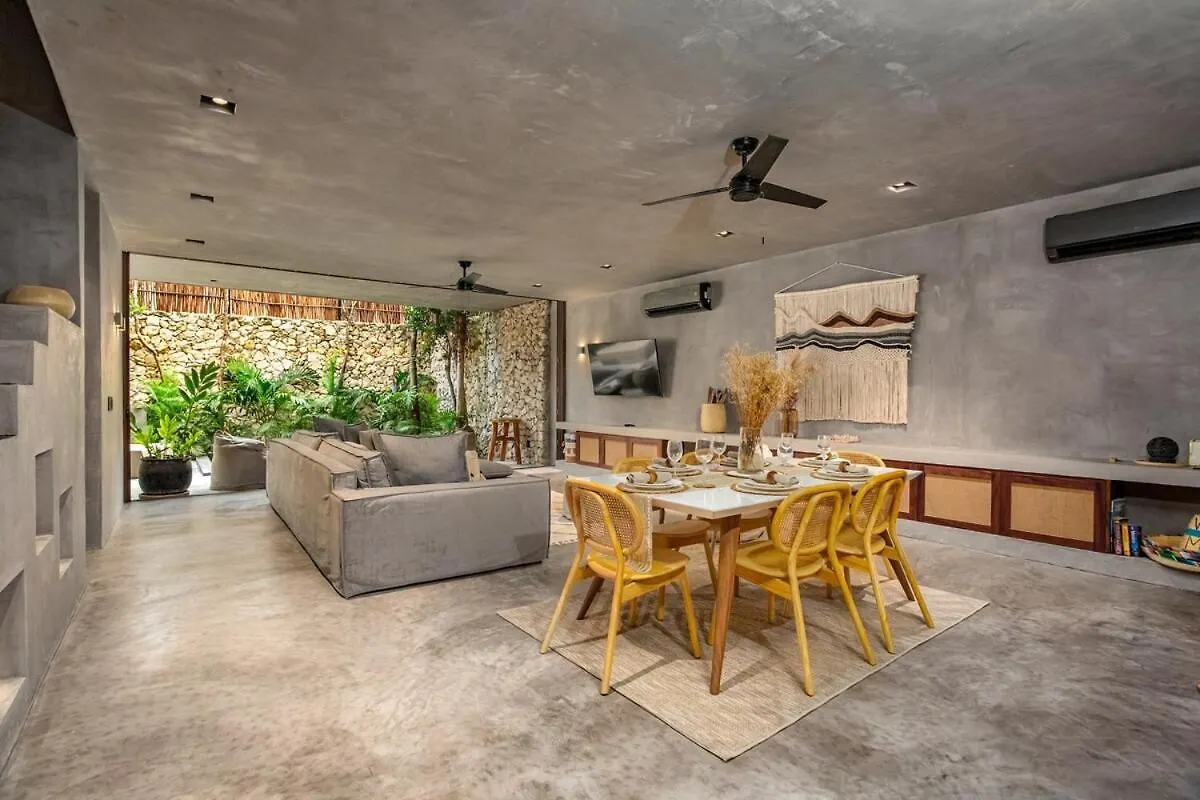 Spectacular Luxury Villa, 3 Bedrooms, Private Pool Tulum Villa